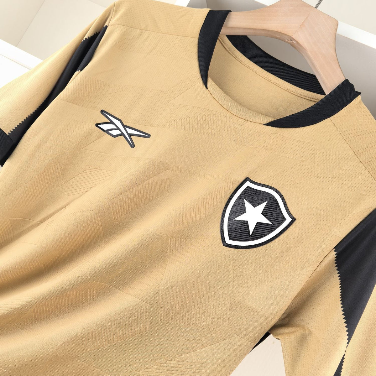Jersey Botafogo 24/25 - Preto e Dourado